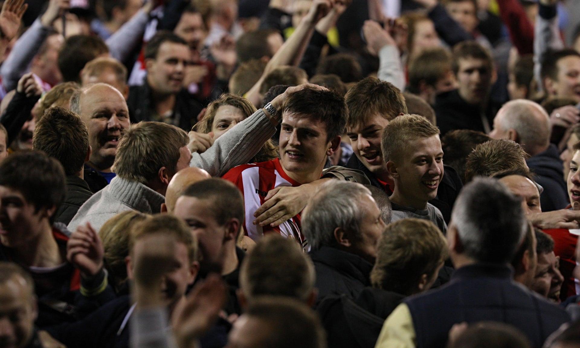 在此背景下 在此背景下